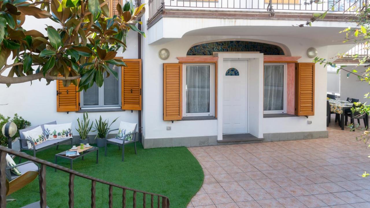 Oasi In Centro - Cala Gonone Apartment Luaran gambar