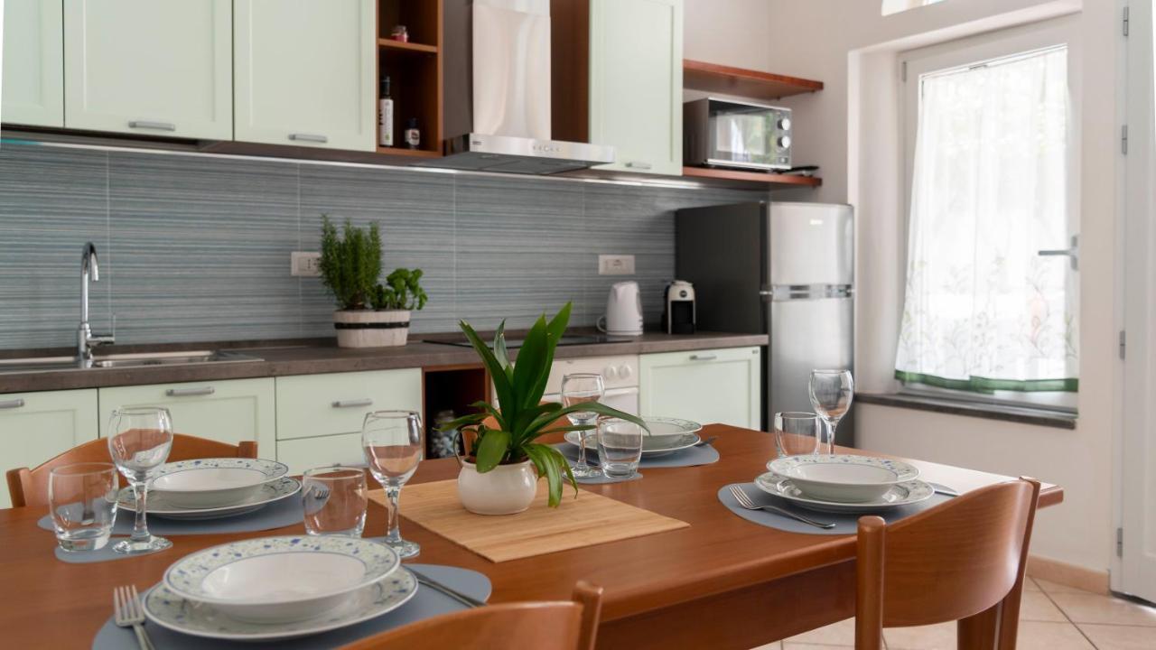 Oasi In Centro - Cala Gonone Apartment Luaran gambar